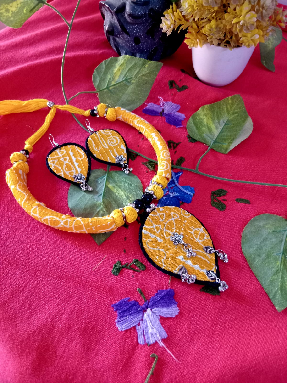 Handcrafted Cloth Jewellery Set - Choker