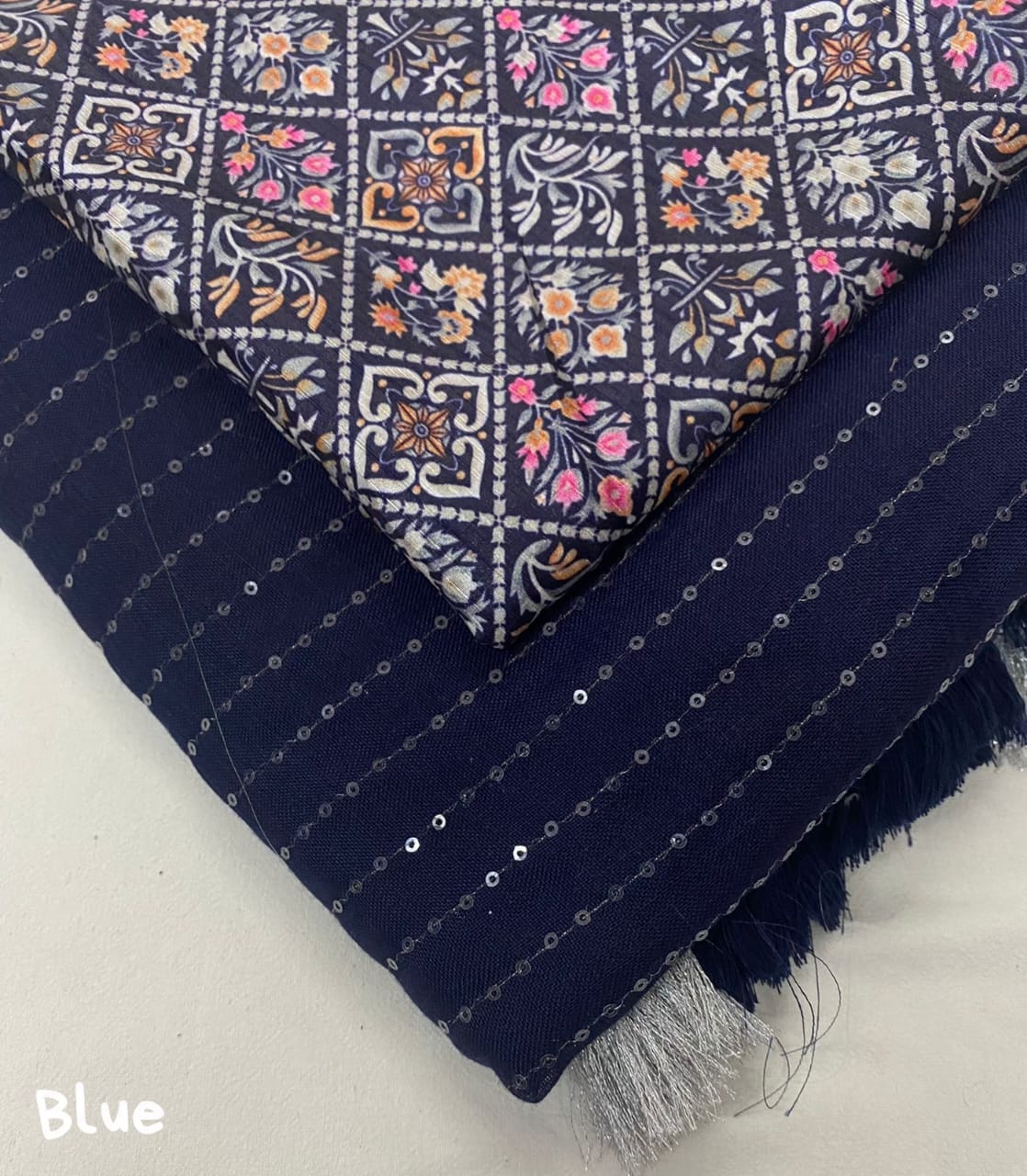 Linen Saree with Self Weaving Checks & Golden Border - SKU24