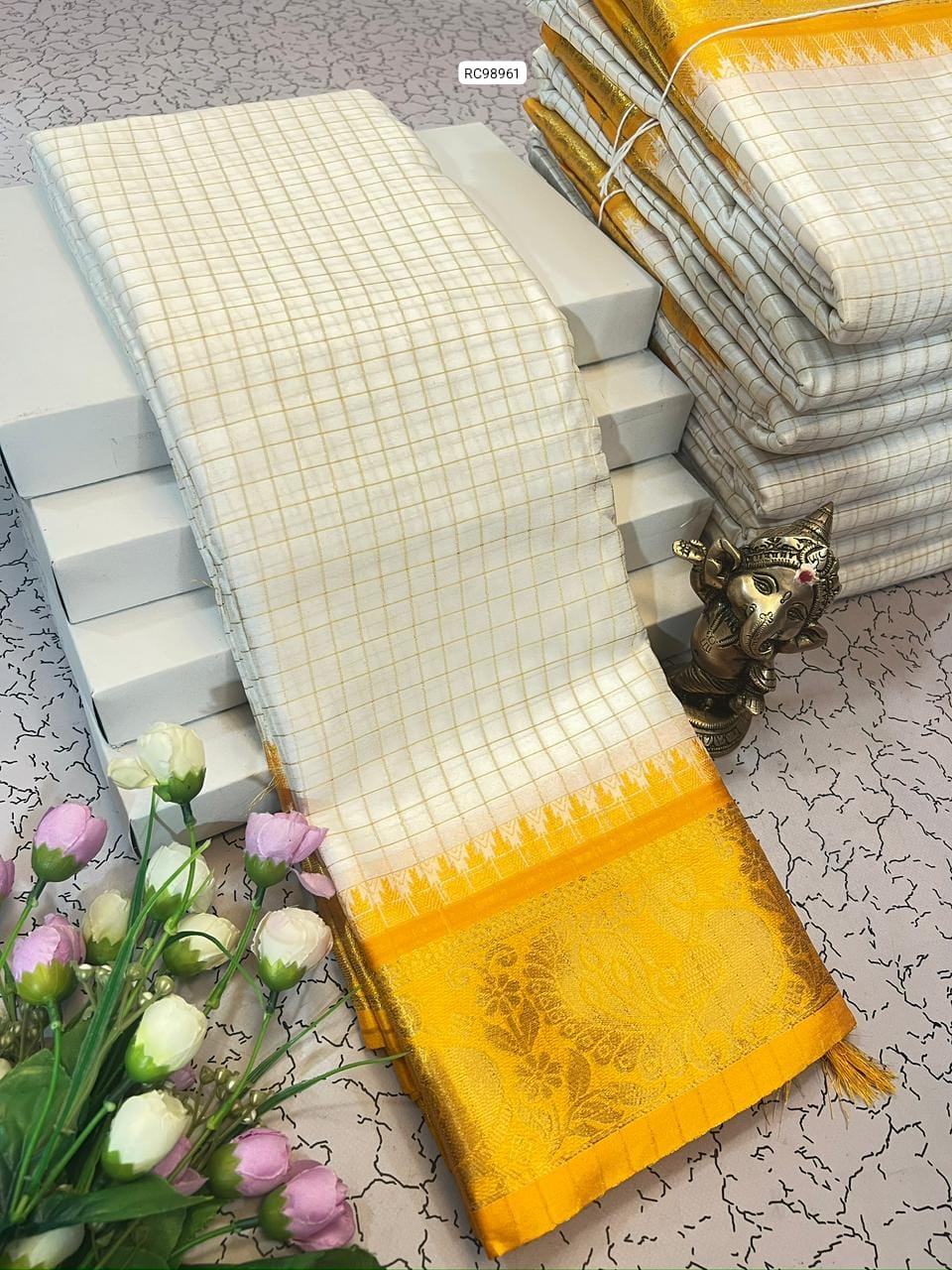 Pure Mercerised Silk Saree with Contrast Pallu - Yellow