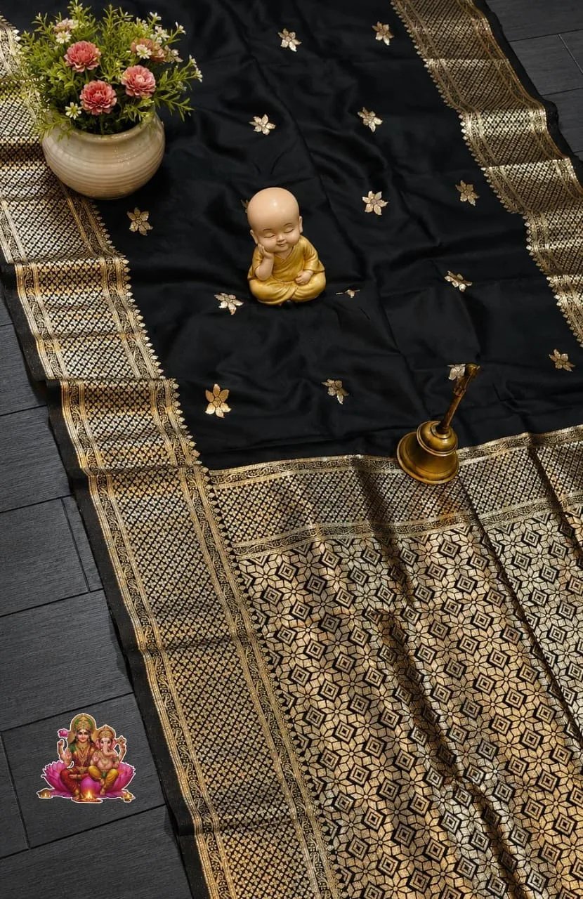Beautiful Tanchoi Katan Silk Saree - Black